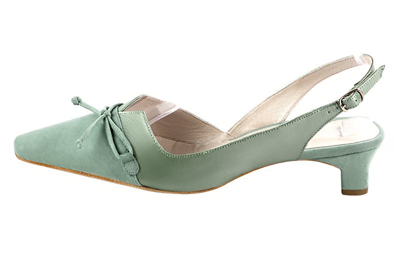 Mint green women's open back shoes, with a knot. Tapered toe. Low kitten heels. Profile view - Florence KOOIJMAN